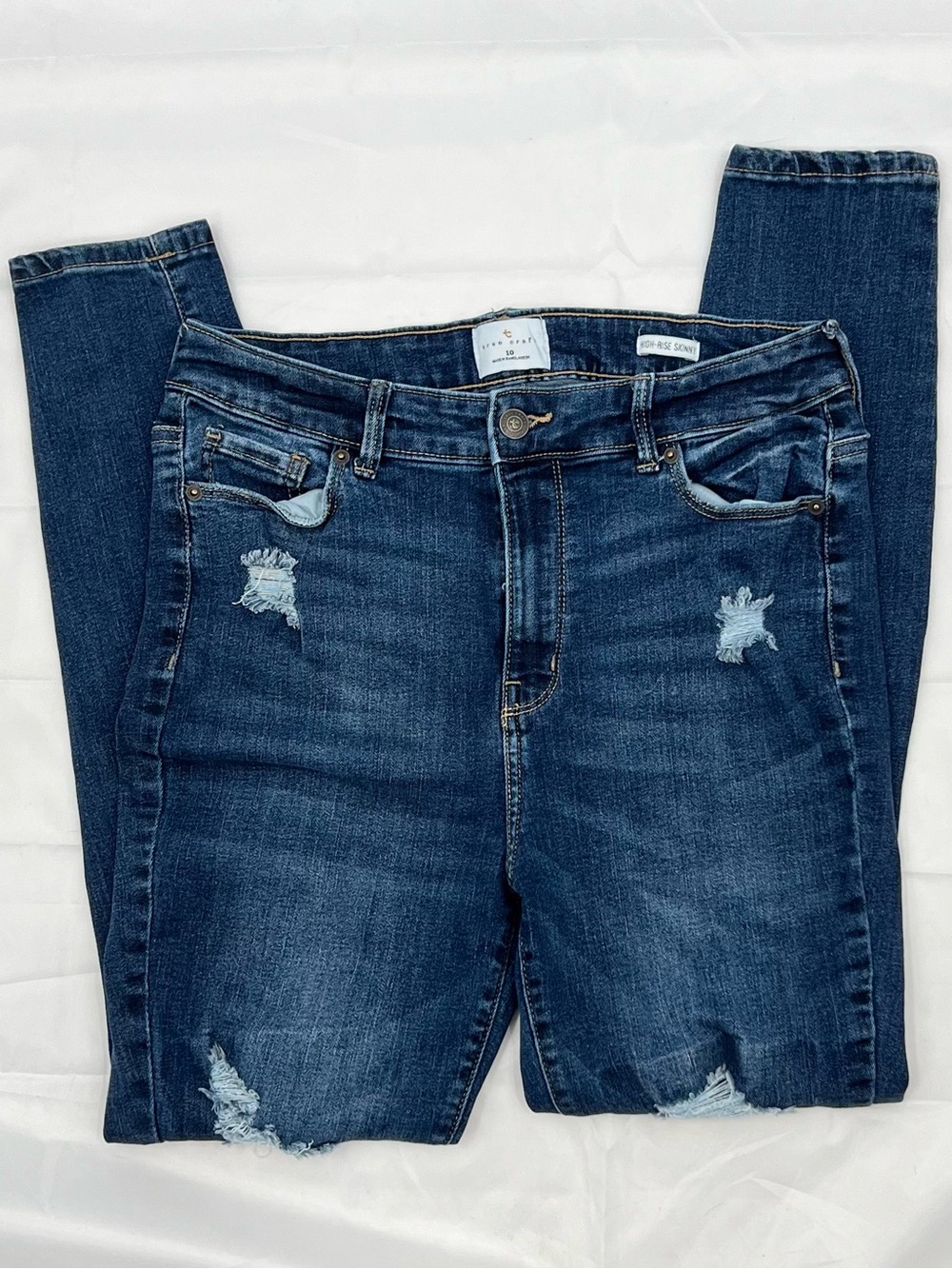 173 True Craft Women’s Skinny Distressed Dark Blue Jeans
